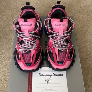 100% Authentic Balenciaga Track Sneaker Size. 6